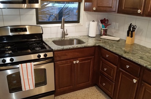 Delray Beach Condo | DISC Premier 1 BR KING, Exceptional. APR-NOV deals; Pool, Ave/Beaches Walkable