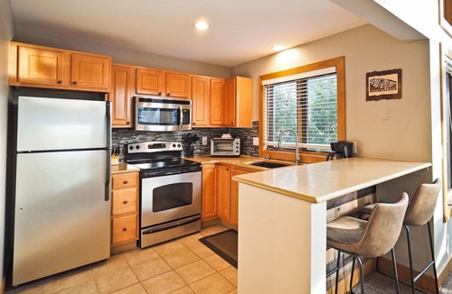 Boyne Falls Condo | Disciples Ridge Condo-4 full bedrooms, Slps 18. Condo next door Slps 17