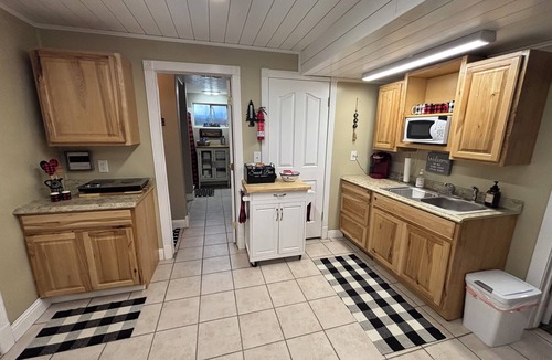 Panguitch House | Discover Bryce Canyon nearby, cozy 2-bedroom guesthouse