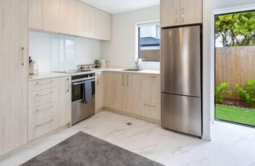 Upper Riccarton House | Discover Elegance Riccarton Haven - 2 bed, 1 bath