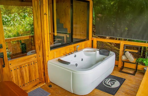Barrio Pilo Cabin | Discover Romantic Arenal Cabin Near La Fortuna w/Private Hot Tub & Pool