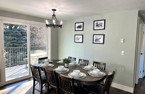 St. Maries House | Discover St. Maries charm in our spacious 3-bedroom retreat