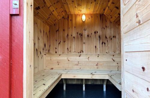 Vagur House | Discover this Well-Appointed Cottage Cottage D