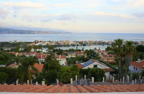 Ganzirri Villa | Discover your exclusive oasis in Ganzirri: the villa overlooking the Strait