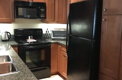 Osoyoos Condo | Discover Your Ideal Winter Retreat in Beautiful Osoyoos, BC!