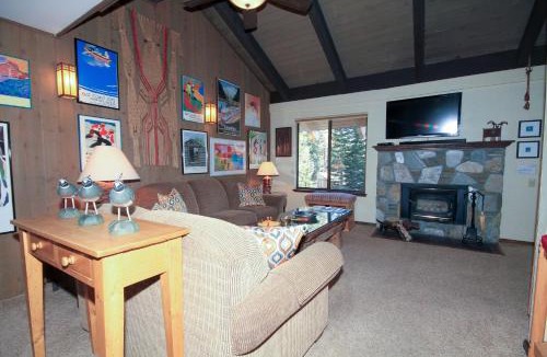 Mammoth Lakes Apartment | Discovery 4 142 Loft