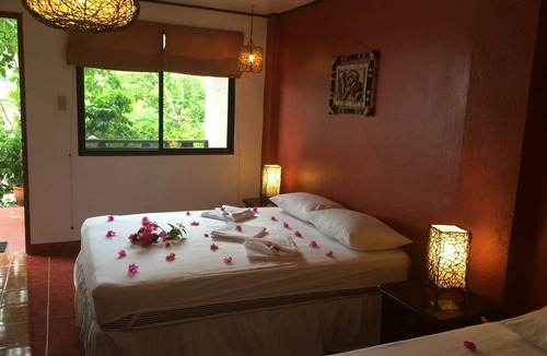 Coron Resort | Discovery Island Resort