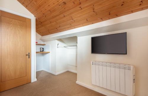 West Cliff House | Discovery Loft