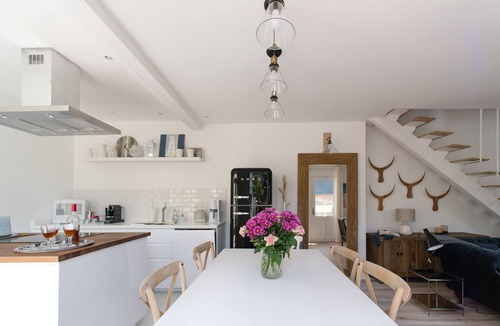 Honfleur House | Discreet luxury, 2 bedroom Owner's House in the heart of Historic Honfleur