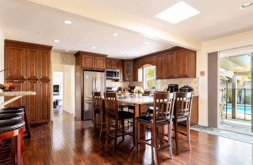 Anaheim Resort House | Disneyland Tropical Retreat 4BR 4BA, Pool/Hot Tub