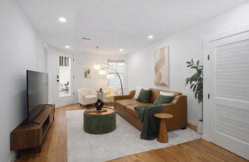 Columbia Heights Apartment | District Gojo A Modern Brick Loft