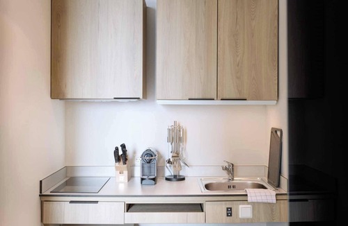 Kaisermuhlen Apartment | District Living