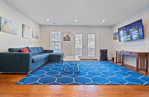 Columbia Heights House | District Townhome with Two Free Parkings #DCottage