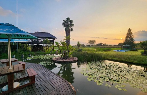 Leeupoort Cabin | Ditholo Game Lodge, Bela Bela