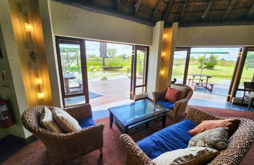 Leeupoort Cabin | Ditholo Game Lodge, Bela Bela