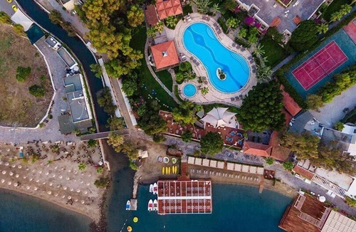 Golturkbuku Hotel | Divan Bodrum - Special Class
