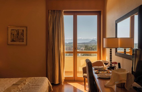 Kalambaka Hotel | Divani Meteora Hotel
