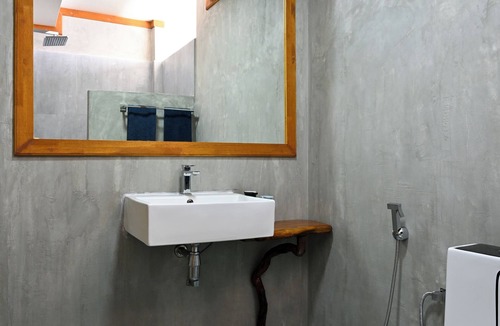 Dhidhdhoo House | Dive and Sleep - All Inclusive Diving Guesthouse - 3 Dives per day
