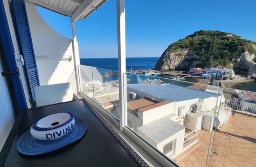 Sant'Angelo Apartment | Divina Seaside Suite Sant'Angelo d'Ischia