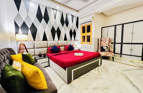 New Delhi Hotel | Divine Inn Hotel Rajouri Gardan