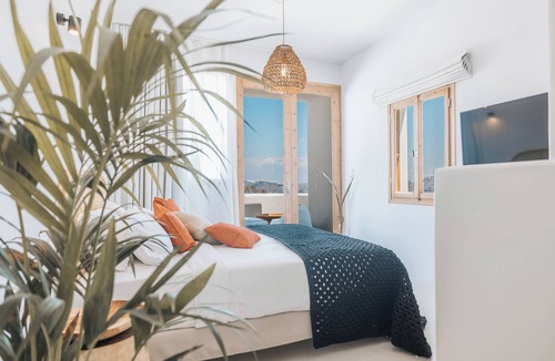 Akrotiri Hotel | Divino Caldera