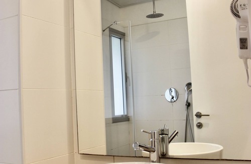 Old North Hotel | Dizengoff 208 Hotel