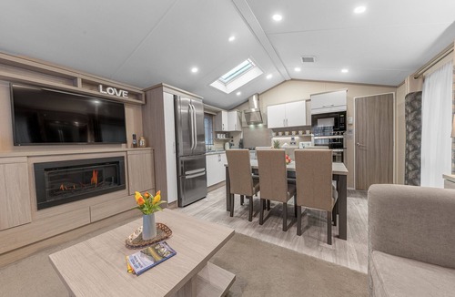 Troutbeck Bridge Cabin | Dizzy Ducks Lodge | Sleeps 6 - Lodge near Windermere