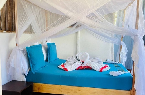 Nosy Tanihely Hostel | Djema Forest