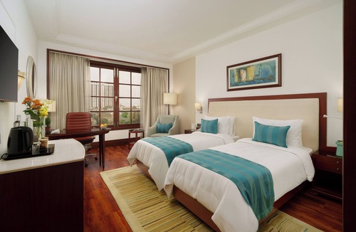 DLF Phase 3 Hotel | DLF Club 3