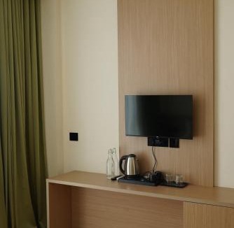 Kumbalam Hotel | Dn hotel
