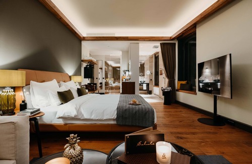Kreuzviertel Hotel | DO & CO Hotel München