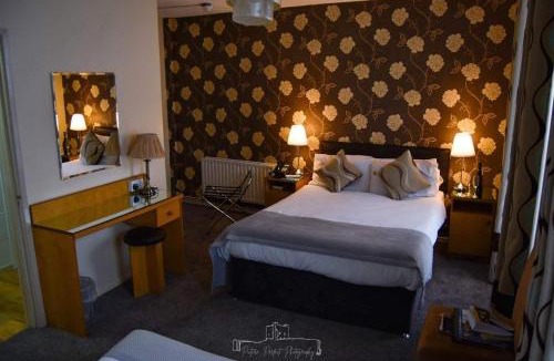 Carrickfergus Hotel | Dobbins Inn