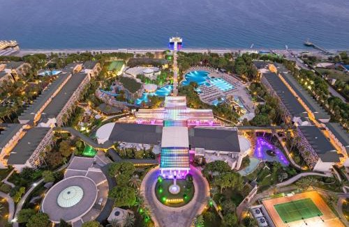 Kiris Hotel | Dobedan World Palace Hotel 'Ex Brand Alva Donna World Palace '