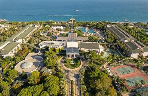 Kiris Hotel | Dobedan World Palace Hotel 'Ex Brand Alva Donna World Palace '