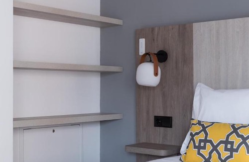 Almenara Apartment | Dobo Madrid Las Torres