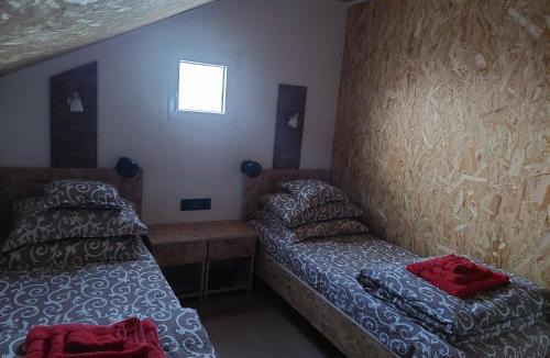 Dobra House | DOBRA GAZDA - transit sleep