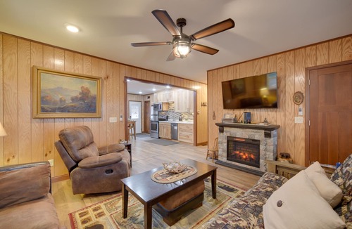 Solon Springs Cabin | Dock, Kayaks & Fire Pit: Solon Springs Lake Escape