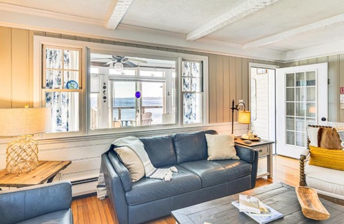 Bristol House | Dock, Sunrise View: Waterfront Home on Mt Hope Bay