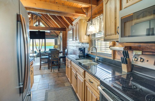Okeechobee Cabin | Dock & Views! Waterfront Cabin on Lake Okeechobee