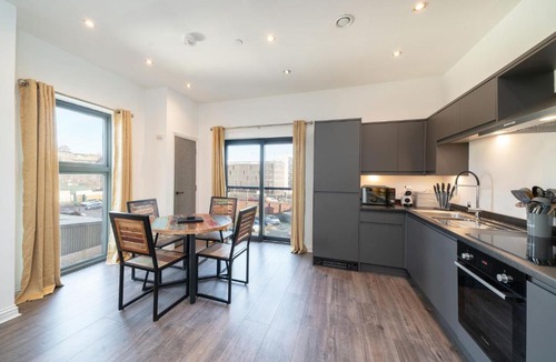 Dundee Apartment | Dockside Apt, Quay Views, City Vibes