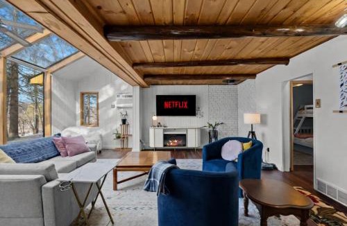 Hamburg Township House | Dockside Daydream, 25 mins to Michigan Wolverines