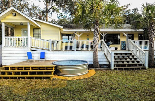 Townsend House | Dockside Dreamhouse - A Nature Lover's Paradise!