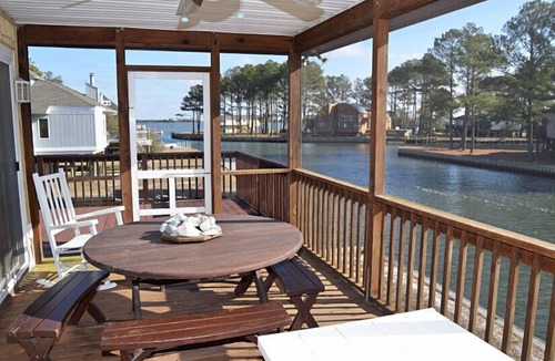 Deep Hole House | Dockside Dreams-Canalfront Home in Oyster Bay with Boat Dock.