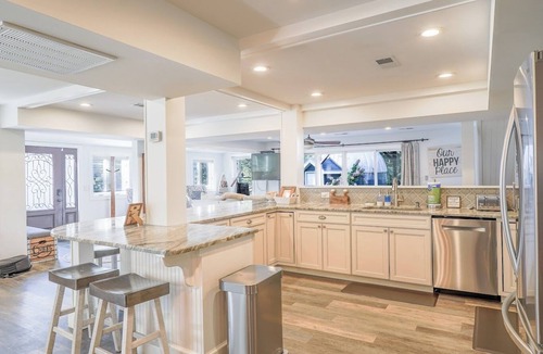 Fort Ann House | Dockside Estate- Spacious 2-home Estate, Hot Tubs, Lake Access, Gameroom