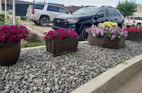 Cold Lake Hotel | Dockside Inn