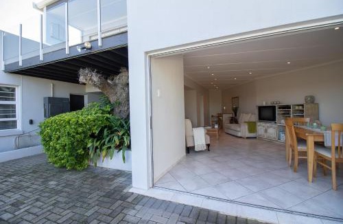 West Bank House | Dockside