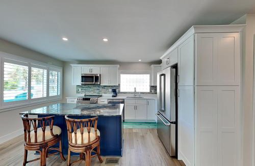 Fort Myers Beach House | Docs Cottage