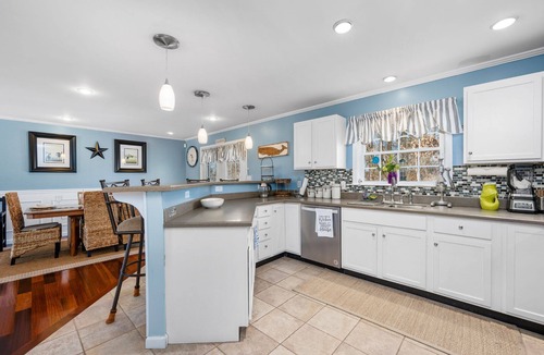 Sagamore Beach House | Dog friendly and spacious just minutes from Scusset Beach