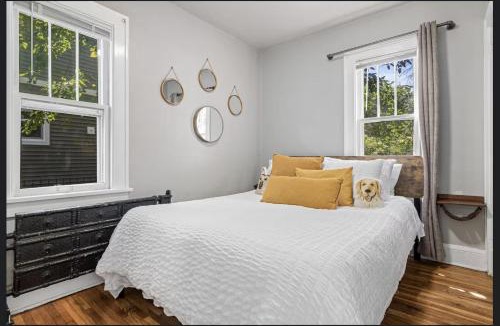 Regina House | Dog-Friendly Bungalow Near Lake Nokomis