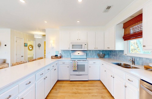 Topsail Beach House | Dog-friendly coastal home close to beach and local attractions